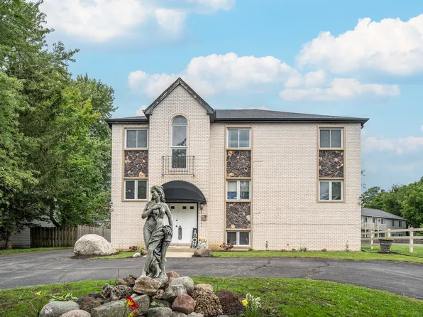 372 Alta Dr, Grayslake, IL 60030