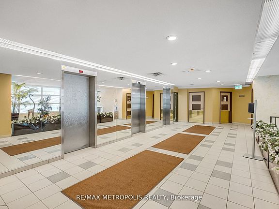 4th image of 3050 Ellesmere Rd #1601