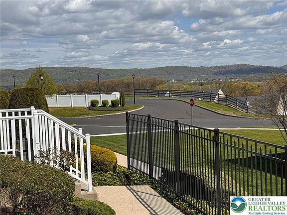 2nd image of 4115 Bunker Hill Dr S