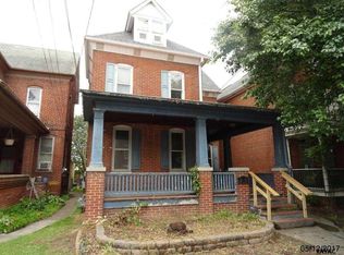 203 High St, Hanover, PA 17331