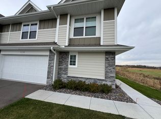 1130 Middlefield Rd, Hamel, MN 55340