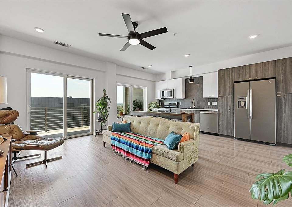 1st image of 4361 S Congress Ave Unit 513