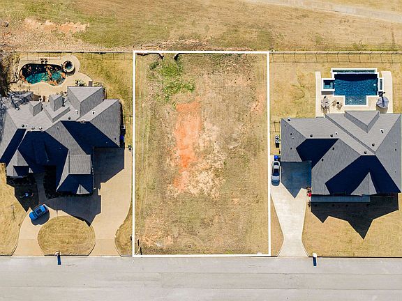 5th image of 2907 Fairway Oaks Ln