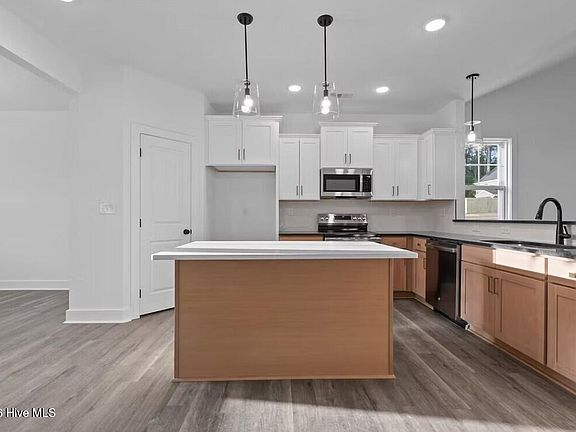 4th image of 9844 Rockfish Road