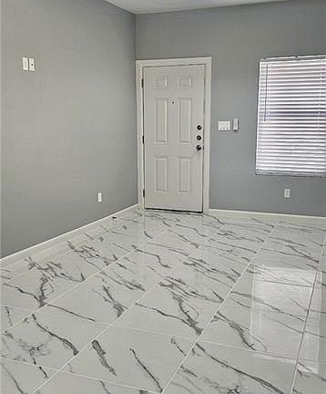 5th image of 2305 E San Andrea St #4