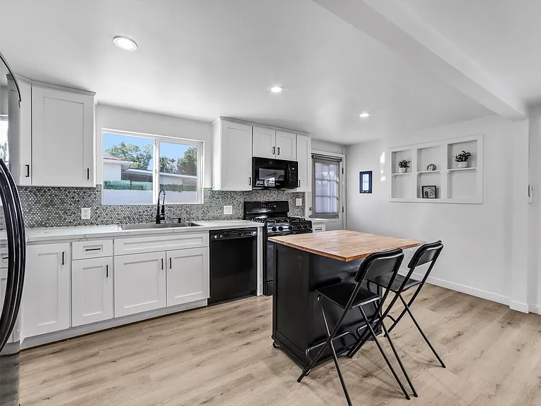 7834 Beck Ave — Photo 19
