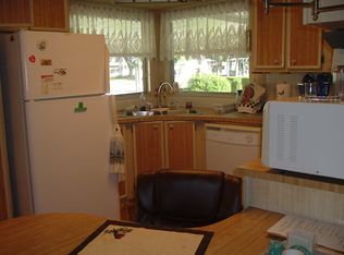 28 Coral St, Eustis, FL 32726