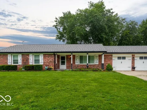 1294 Joanna Ct, Avon, IN 46123