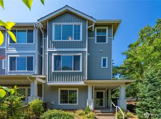 6558 High Point Dr SW, Seattle, WA 98126