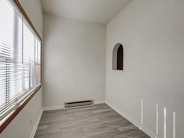 3801 Cresswell Ave — Photo 7
