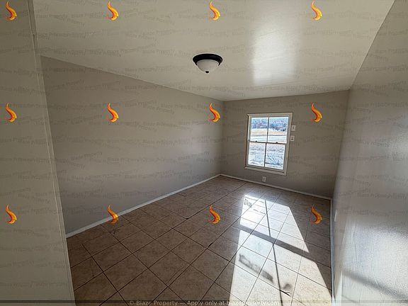 3rd image of 3001 Curtis Dr #C