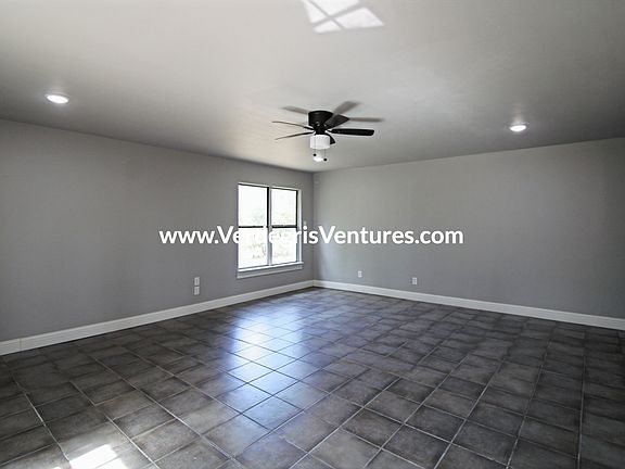 3rd image of 3420 Kenwood Ave