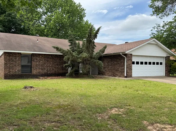 2912 S 100th St, Fort Smith, AR 72903