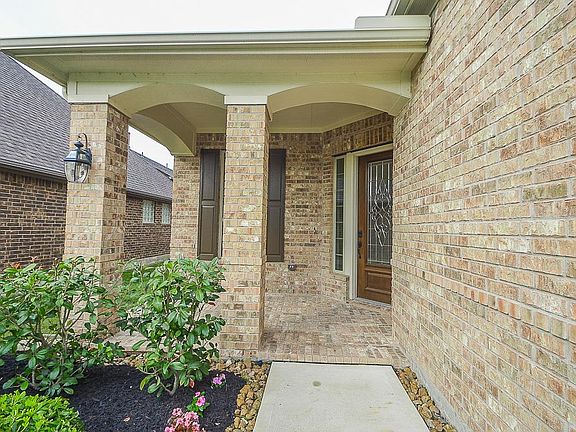 3rd image of 4430 Calvet Forest Dr