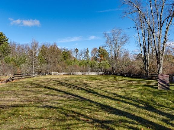 2nd image of 144 Seven Bridge Rd