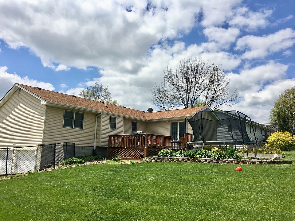 1st image of 1452 Circle Dr