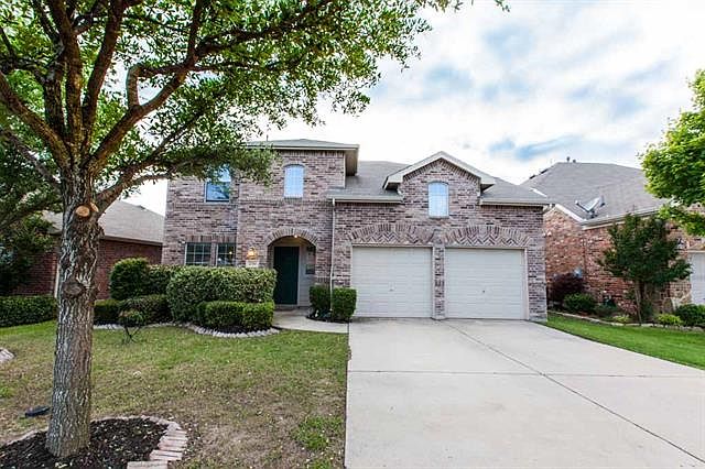 1st image of 2741 Laurel Oak Dr