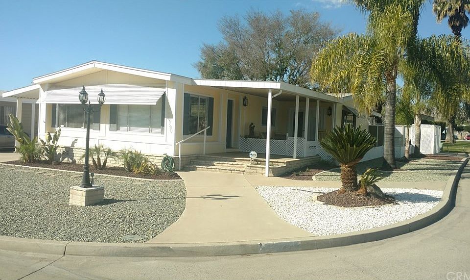 1st image of 30790 Palmetto Palm Ave