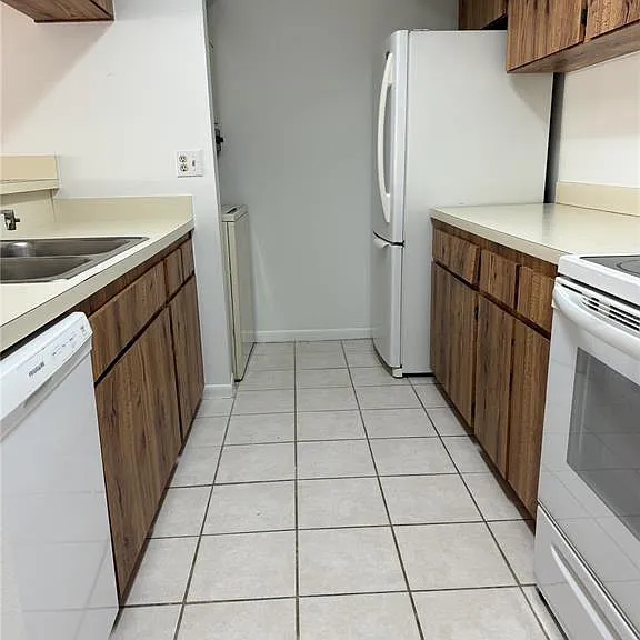 13608 S Village Dr #8203 — Photo 8