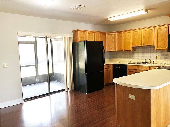 4th image of 7006 Sarvis St