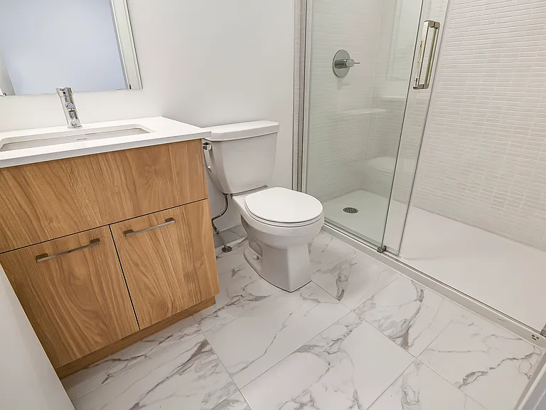 19 Robinson Ave — Photo 17