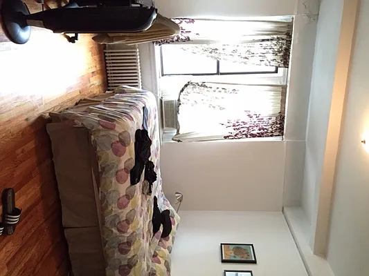 Rented by Pink Stone Realty LLC | media 17