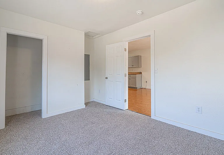 1537 Salem Ave SE #A — Photo 3