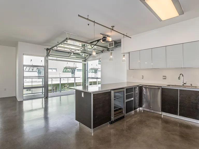 11500 Tennessee Ave #320 — Photo 1