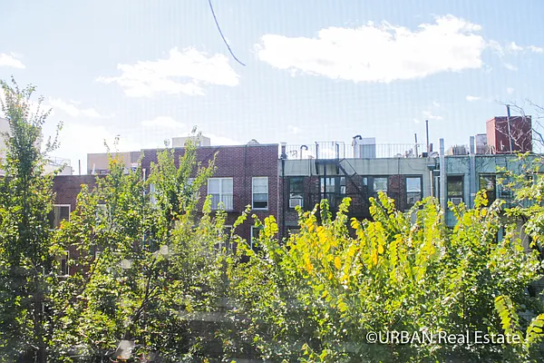 Rented by Urban Real Estate Inc | media 21