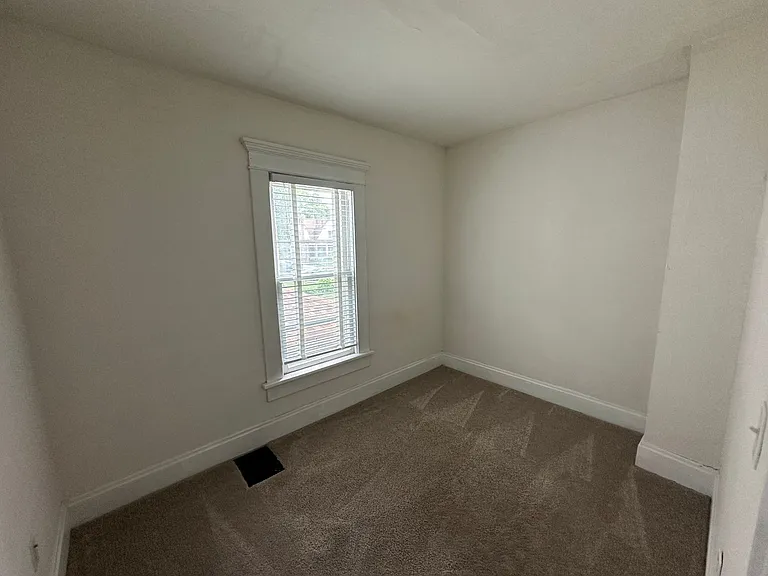 W 8th 417-419 NCR — Photo 13