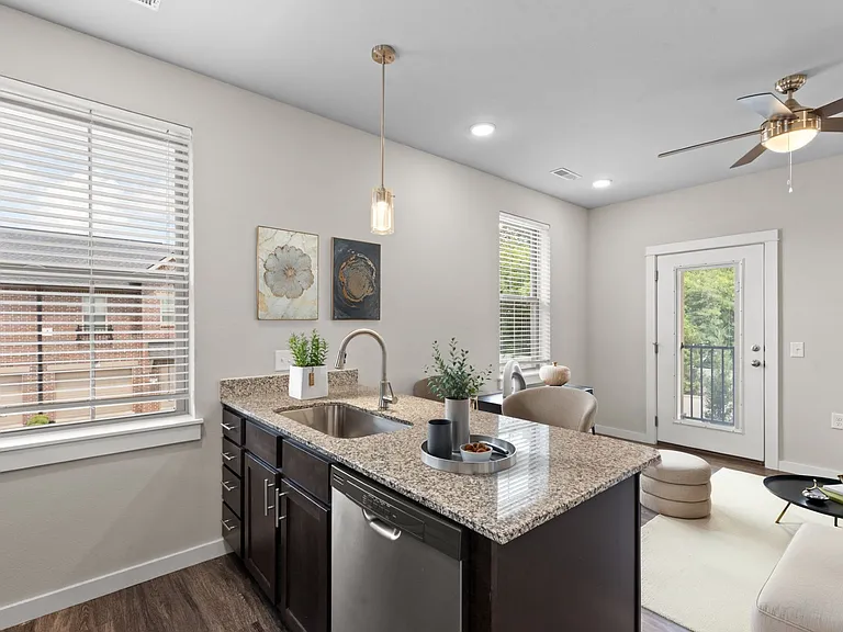 Flow - 1 Bed / 1 Bath - 854 Sq.Ft.