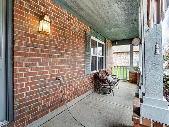 5th image of 6680 Deer Meadows Dr
