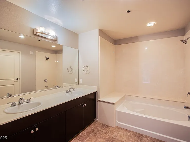 8255 Las Vegas Blvd S #1702 — Photo 13