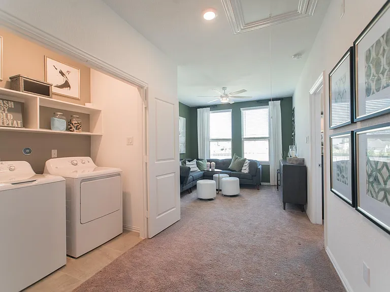 438 Lake Day Dr — Photo 24