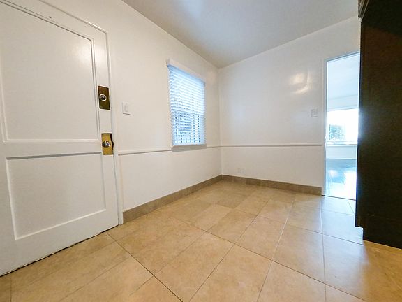 4th image of 6921 S La Cienega Blvd