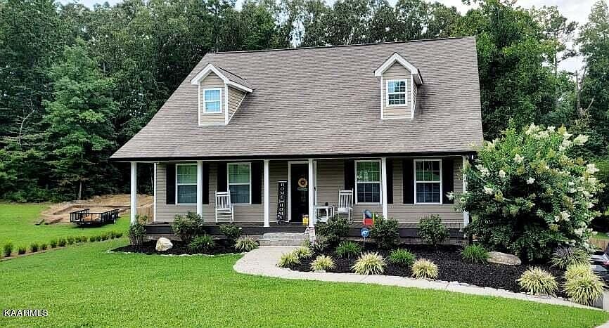 1st image of 221 Whispering Hills Dr SE