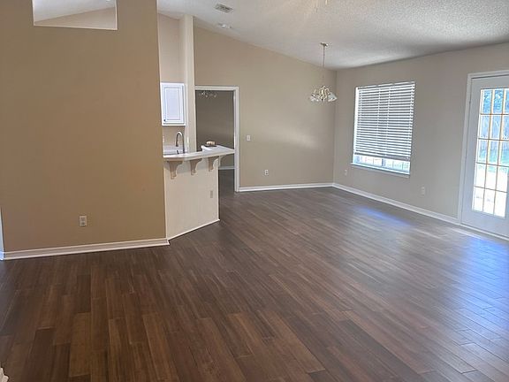 4th image of 3200 Windjammer Ct