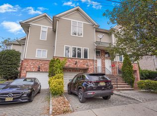 75 W Columbia Ave #2, Palisades Park, NJ 07650