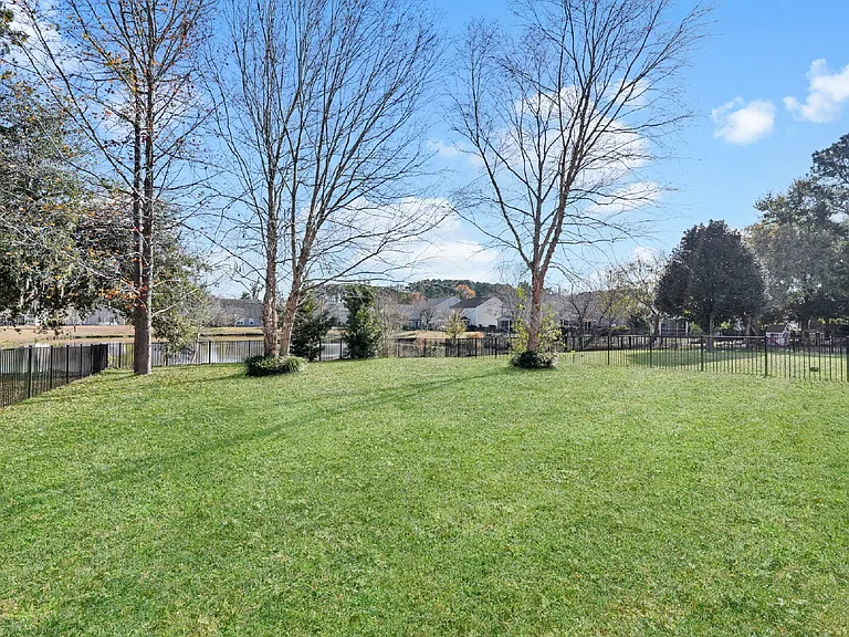 25 Pennyroyal Way — Photo 49