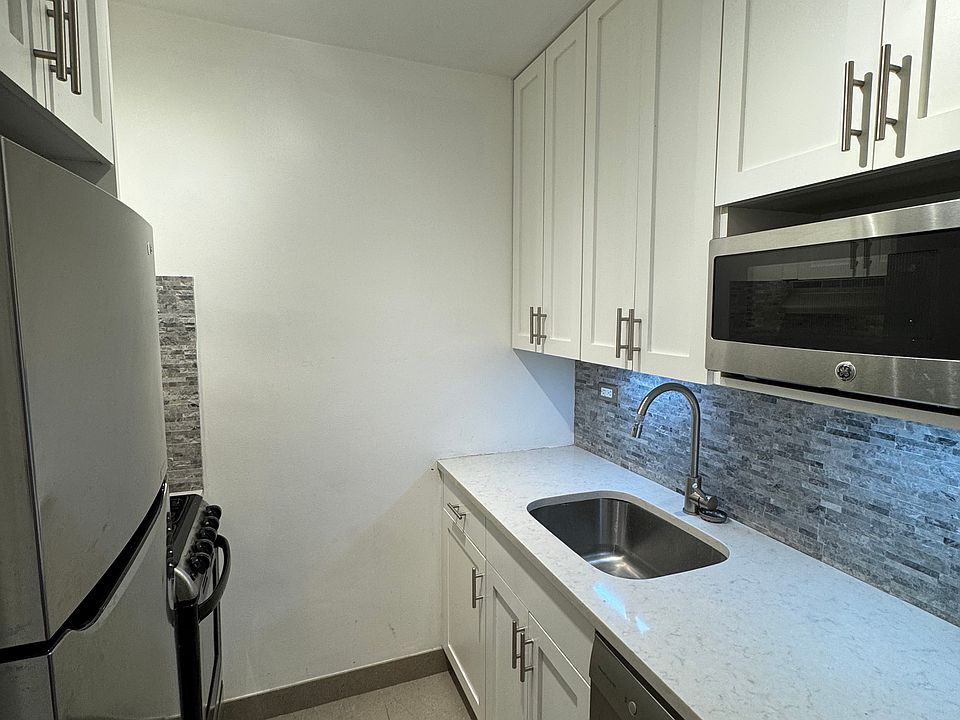 1st image of 220 E 57th St APT 5A