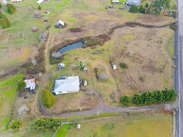 365 Reston Rd, Roseburg, OR 97471