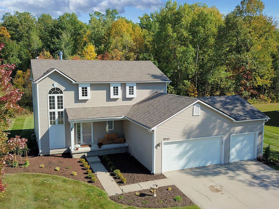 1st image of 9327 Betsie Dr