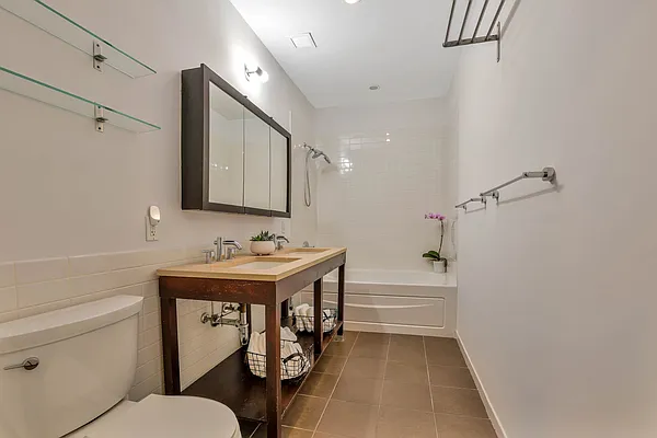 Sold by Coldwell Banker American Homes | media 7