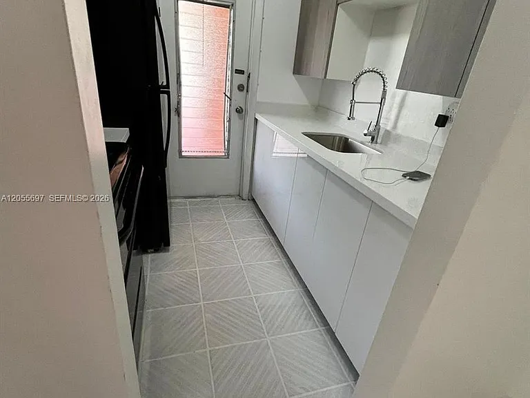 2530 Pierce St #106 — Photo 2