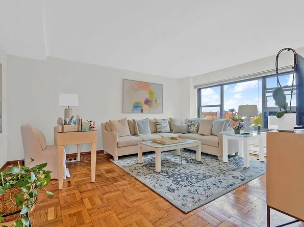 21-20 33rd Rd #8D, Queens, NY 11106