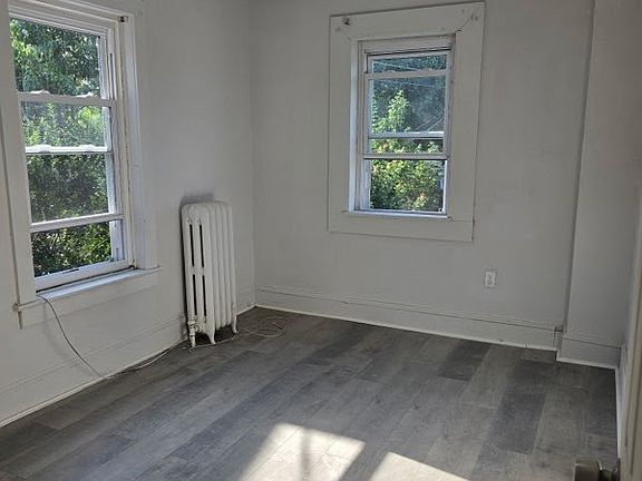 4th image of 405 Maple Ave
