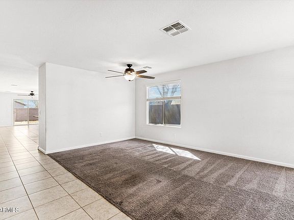 4th image of 815 W KINGMAN Drive