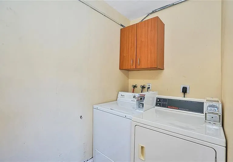 1424 Holly Heights Dr #6 — Photo 2