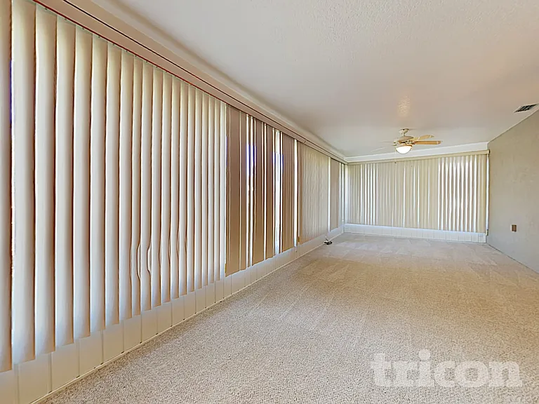 6835 67th Street Cir E — Photo 17
