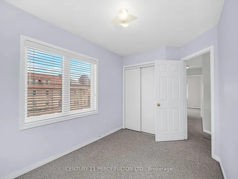 2 Talbotshire St — Photo 18